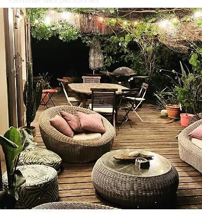 Et Table D Hotes Chez Dom Bed & Breakfast