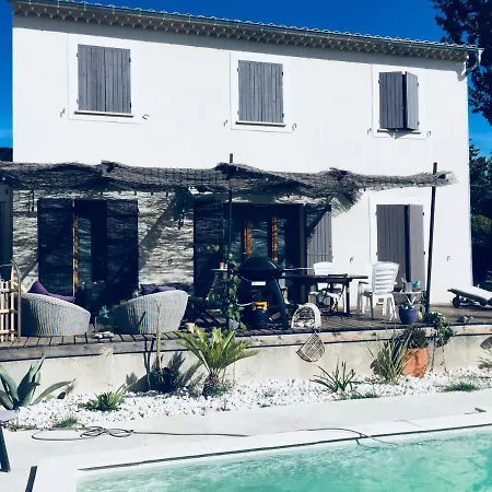 Et Table D Hotes Chez Dom Bed & Breakfast Sainte-Cecile-les-Vignes